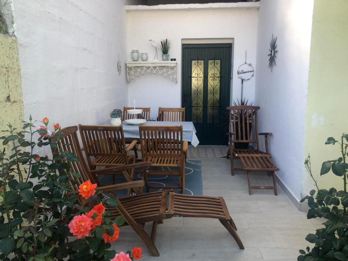 Das Kleine Haus Breitenbrunn am Neusiedler See Exterior foto
